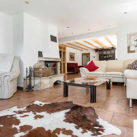 Jaegerhaus Alleinlage Mit *