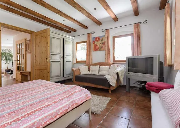 Jaegerhaus Alleinlage Mit *