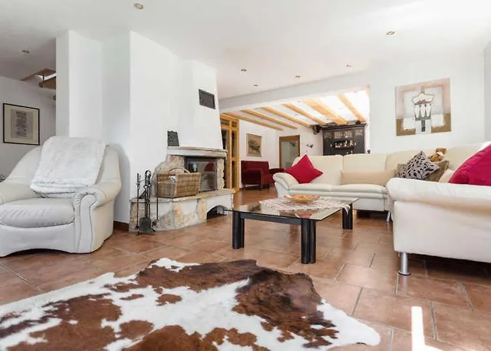 Jaegerhaus Alleinlage Mit *