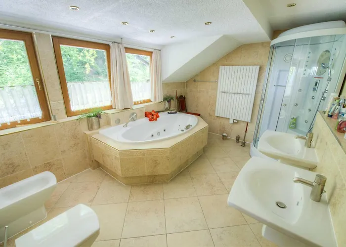 Jaegerhaus Alleinlage Mit 샬레 Oppach