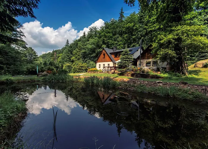 Jaegerhaus Alleinlage Mit 샬레 Oppach