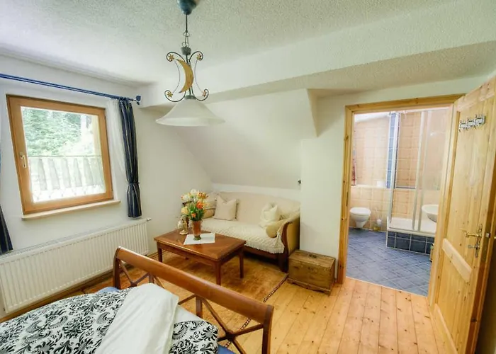 Jaegerhaus Alleinlage Mit *