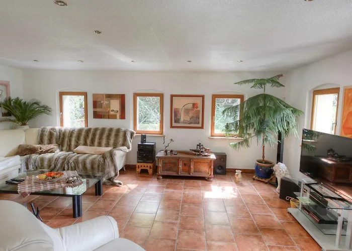 Jaegerhaus Alleinlage Mit 샬레 Oppach